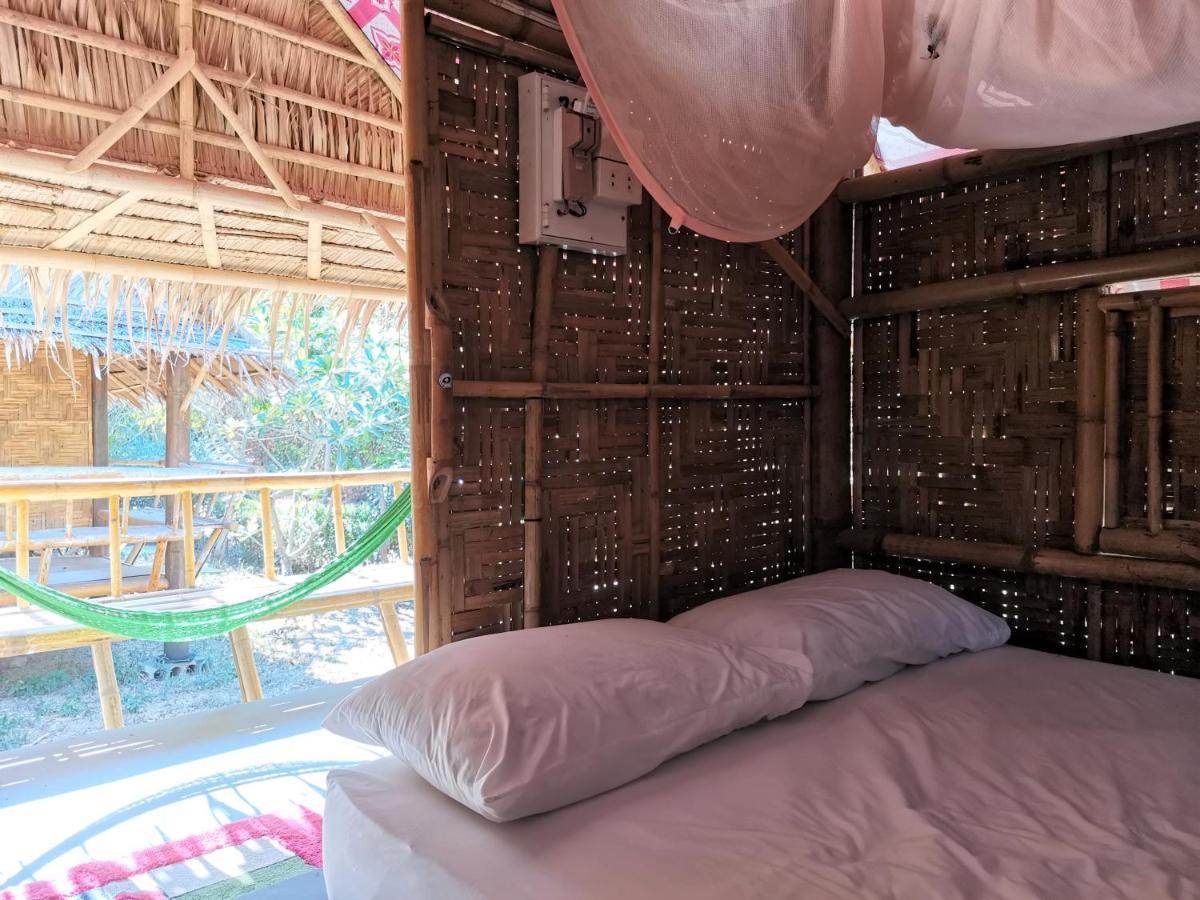 Phuhaya Bamboo Bungalows Ко-Ланта Экстерьер фото